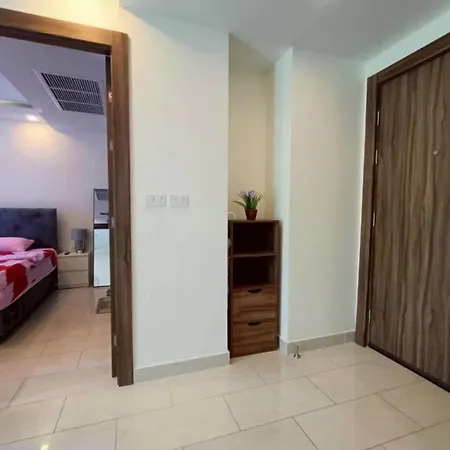 Vacation & & Grand Avenue Apartment Pattaya
