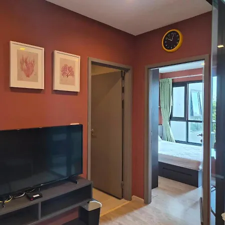 Modern 1br - The Base Apartment