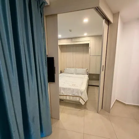Apartment Alt Acco Garden Olympus