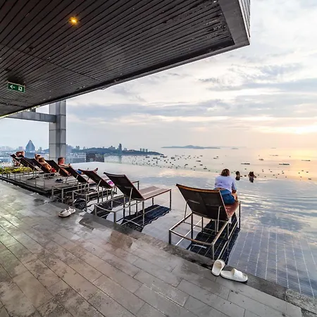 Muxa 市中心海景公寓 无边泳池近海滩 * Pattaya