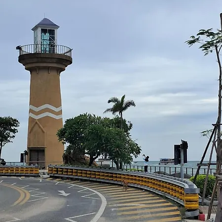 Apartment The Base Cozy Prime Location Pattaya