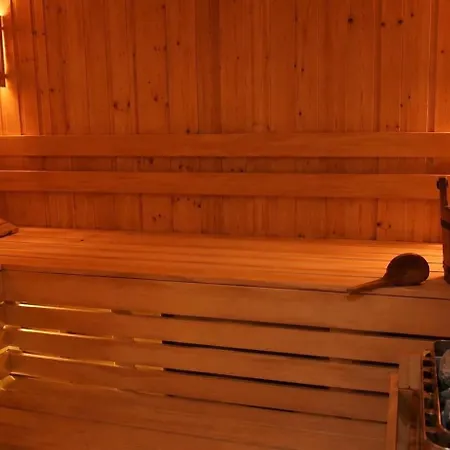 Unixx Sky Pool Gym And Sauna Apartment