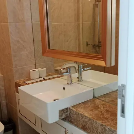 Apartment Luxury At Empire Tower *