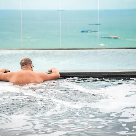 Center * Pattaya