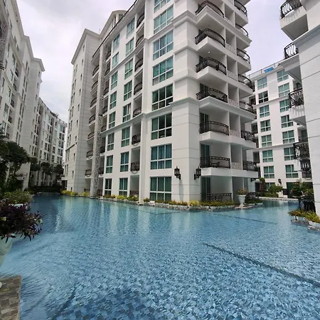Apartment 芭堤雅市中心 奥林巴斯城市花园 近步行街和海滩的水系公寓 泳池景观 可带榴莲和山竹 阳台可吸烟
