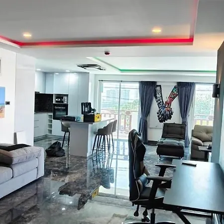Royal Hill Apartment Pattaya