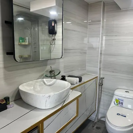 Beautiful 2-bedroom With Pratamnak Sea View