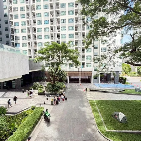 The Base At By T Apartment *