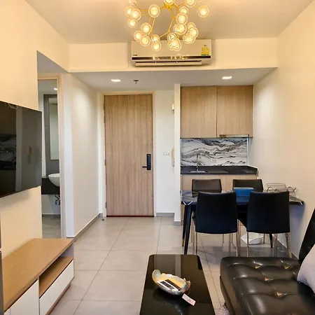 Apartment 1br 23 High Floor Pool View Close To Walking Street Pattaya