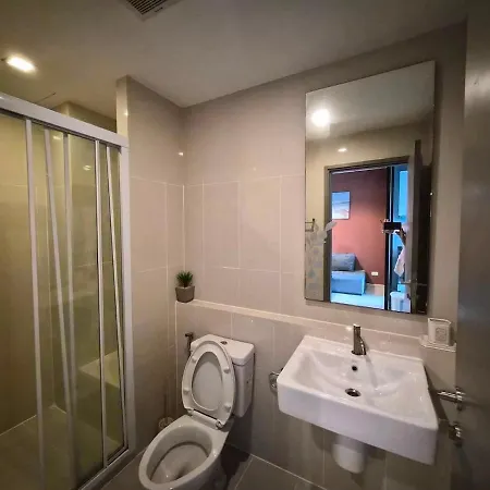 Modern 1br - The Base *