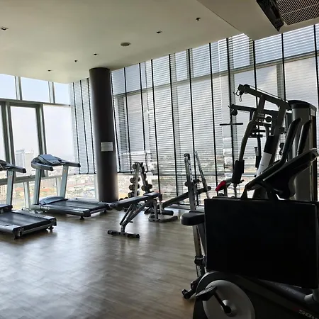 1br Close To T21 And Centric Sea *