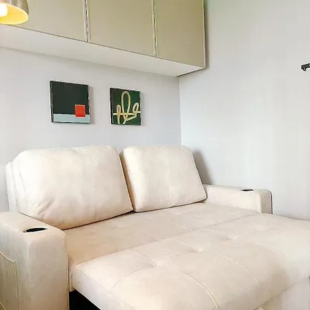 Apartment Newly Renovated In 2026, Lumpini Near The Sea And Terminal 21 In