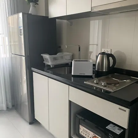 The Base Cozy Prime Location Apartment Pattaya