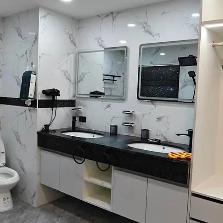 Apartment Royal Hill *
