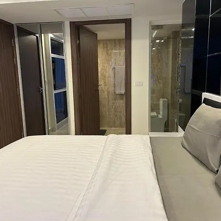 Apartment New! Modern & Grand Avenue & *