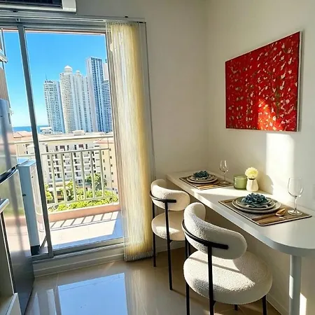 Apartment Newly Renovated Sea View Near The Sea And Terminal 21 In *