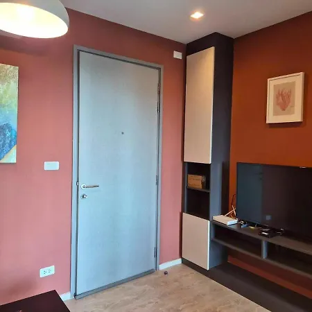 Modern 1br - The Base