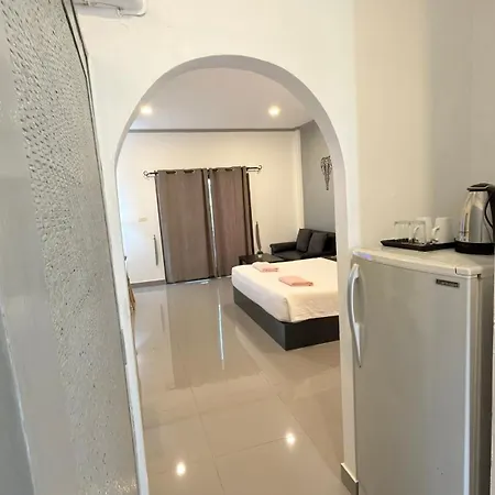 Del Max เดล แม็กซ์ พัทยา Apartment Pattaya