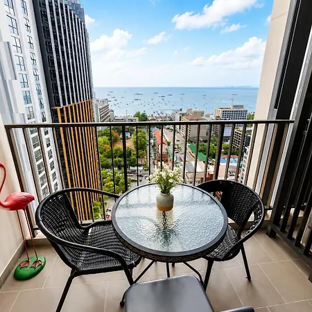 Apartment 2 Bed Sea View Luxury - Location *