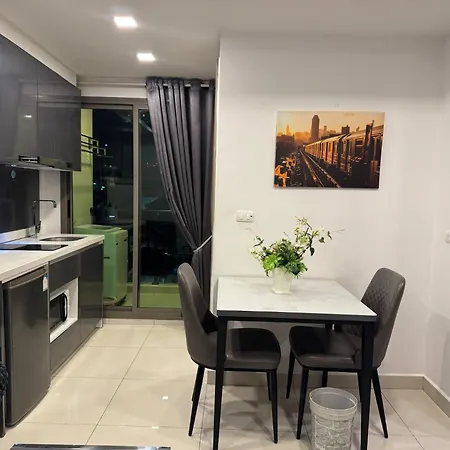 Arcadia Continental Apartment Pattaya
