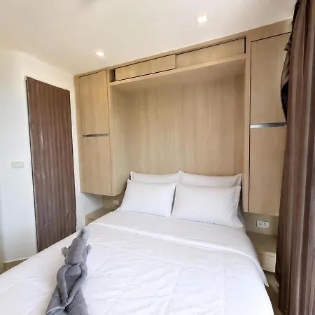 Cozy Entire 7th Floor With View Apartment Pattaya