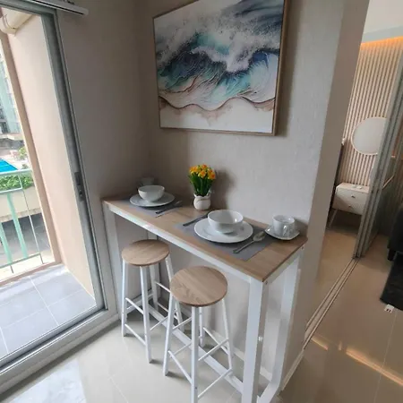 Lumpini Naklua Apartment Pattaya