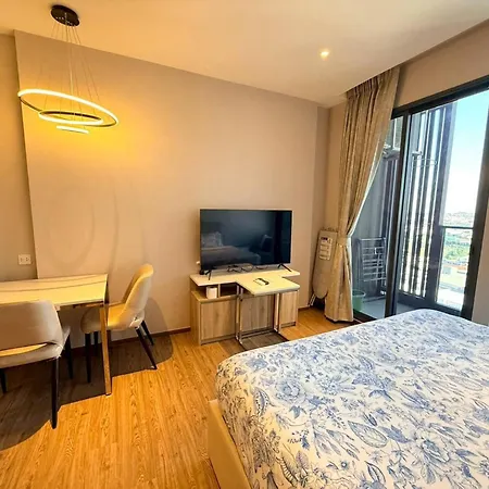 Apartment Luxury With Scenic Rooftop Pool Near Terminal 21 Pattaya