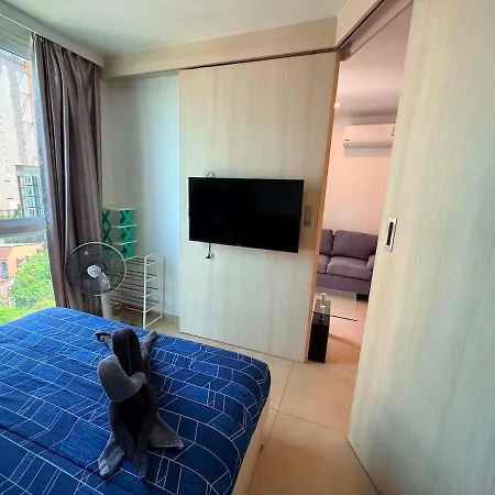 Cozy Entire 7th Floor With View Apartment Pattaya