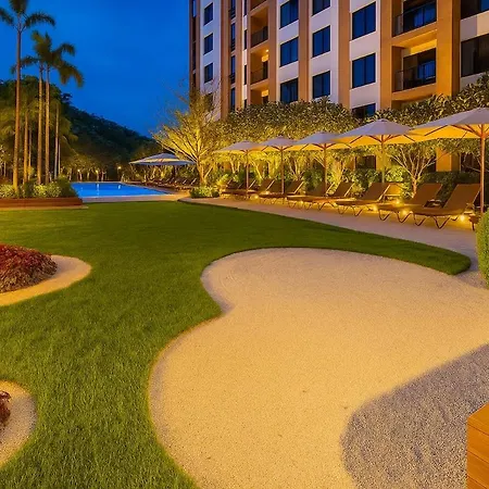 Apartment High Rise Luxury Near & Walking Street *