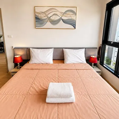 2 Bed Sea View Luxury - Location *