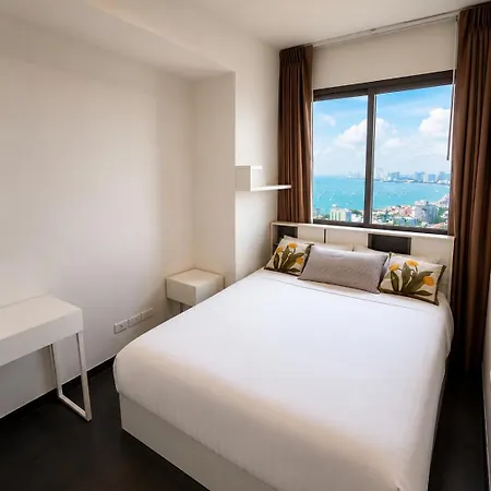 Sea View 2 Bedroom Next To Pier & Walking Street Apartment Pattaya
