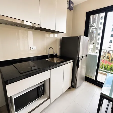In With Rooftop Pool Apartment Pattaya