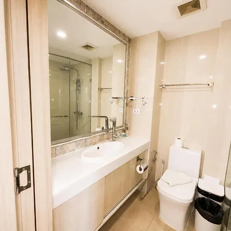 Olympus Garden Vacation Stunning Pool Apartment *