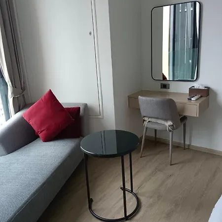 Edge Near & Walking Street * Pattaya