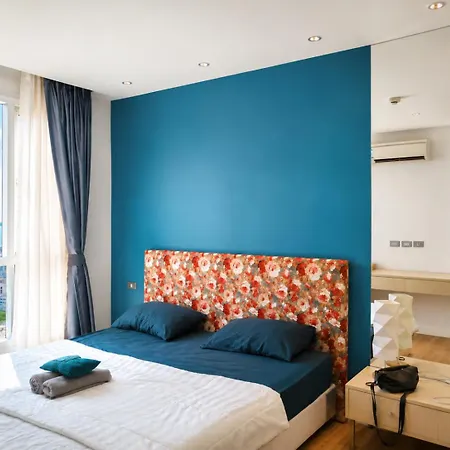 Sea Breezes - Sea View With Swimming Pool Apartment Pattaya