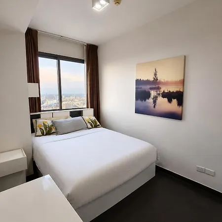 Sea View 2 Bedroom Next To Pier & Walking Street Apartment