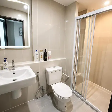 In With Rooftop Pool Apartment