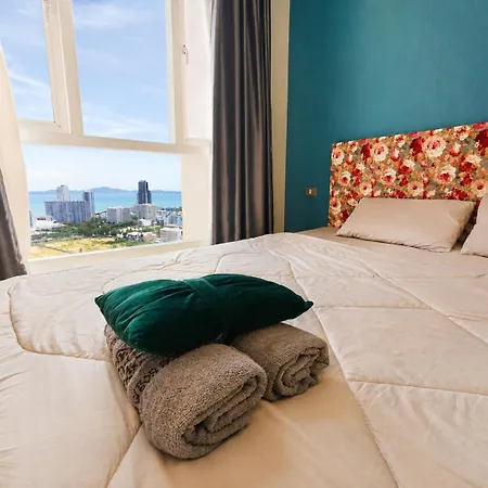 Sea Breezes - Sea View With Swimming Pool Apartment *