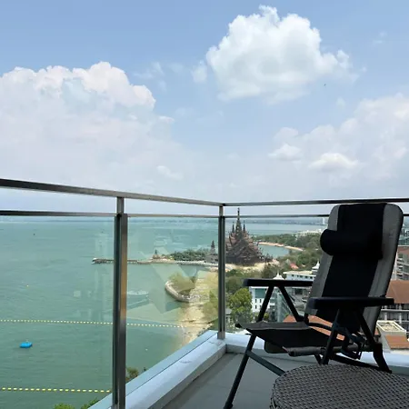 Cozy 2br L Sea View L Pool And Gym Apartment