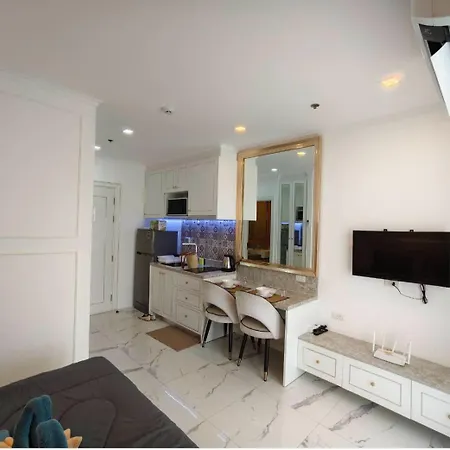 Apartment Luxury At Empire Tower *