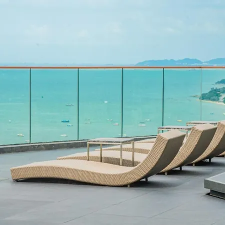 Center Apartment Pattaya