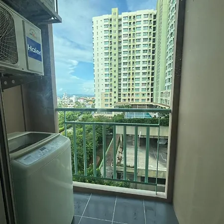 Lumpini Naklua Apartment