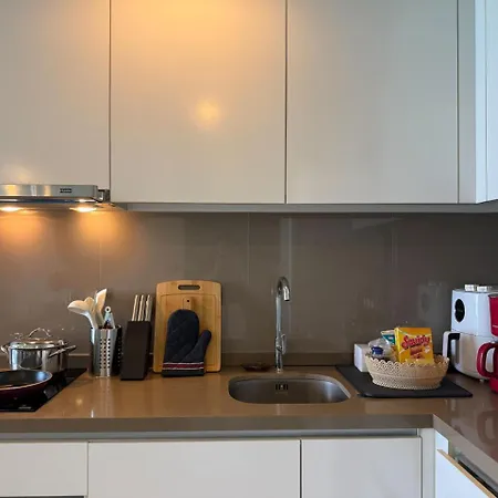 Apartment Cozy 2br L Sea View L Pool And Gym