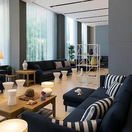 Luxury Balcony View With Open Sky And Greenery Apartment *