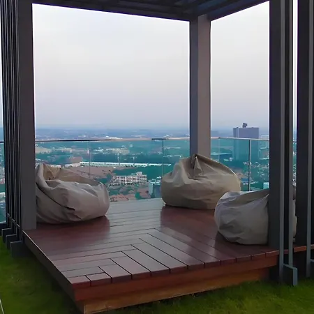 Sea View 2 Bedroom Next To Pier & Walking Street *