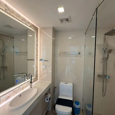 Cozy Entire 7th Floor With View Apartment Pattaya