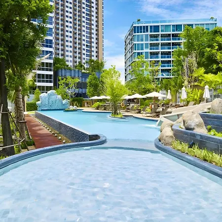Sea View 2 Bedroom Next To Pier & Walking Street Apartment *