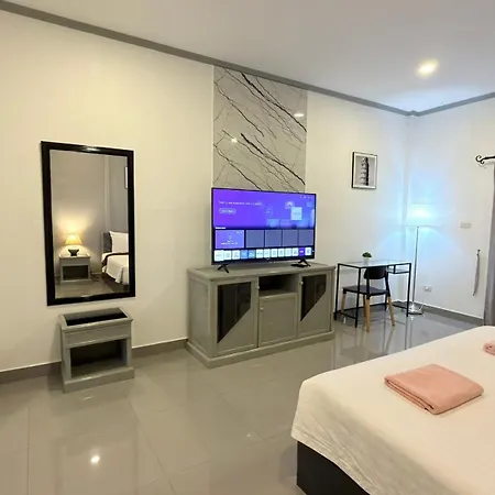 Del Max เดล แม็กซ์ พัทยา * Pattaya