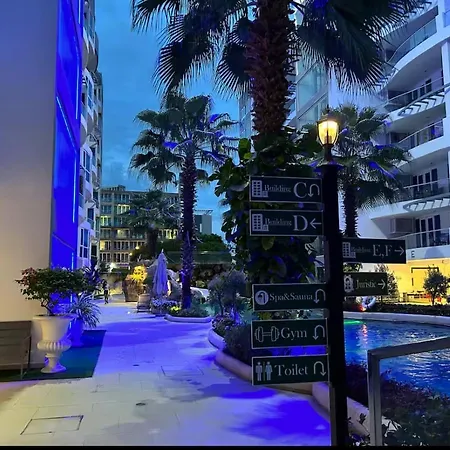 Brand New Condo! Grand Avenue & *