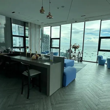 2 Bed Luxury At * Pattaya